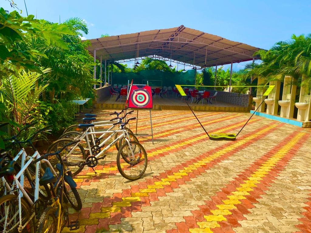 white-petal-homestay-mydandeli-trip